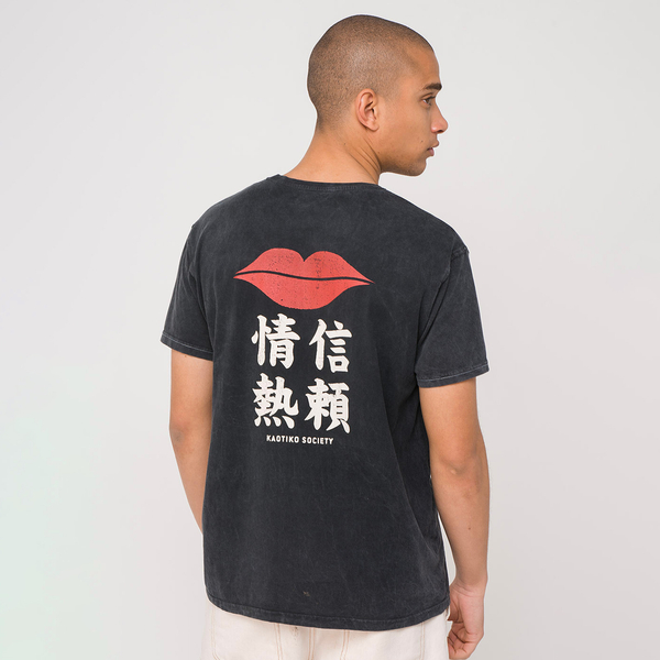 Kaotiko M/C TIE DYE LIPS JAPAN BLACK T-SHIRT