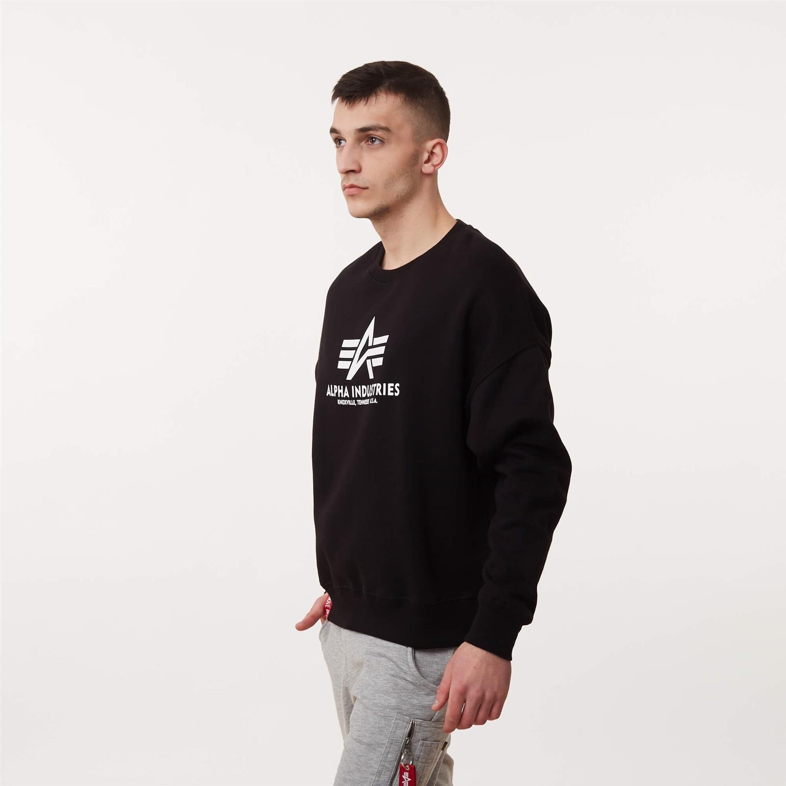 Alpha Industries BASIC OVERSIZED \\ #Recommended Brands SWEATER clothing \\ clothing Alpha Men \\ Men\'s \\ \\ BLACK #Brands \\ Ellesse | brands Industries Men Sweatshirts