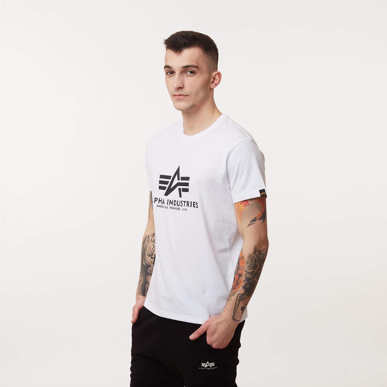 clothing \\ Men\'s Brands brands \\ \\ \\ #Recommended Industries Industries Alpha | T-shirts \\ Ellesse BASIC #Brands Alpha T-SHIRT Men \\ WHITE Men clothing