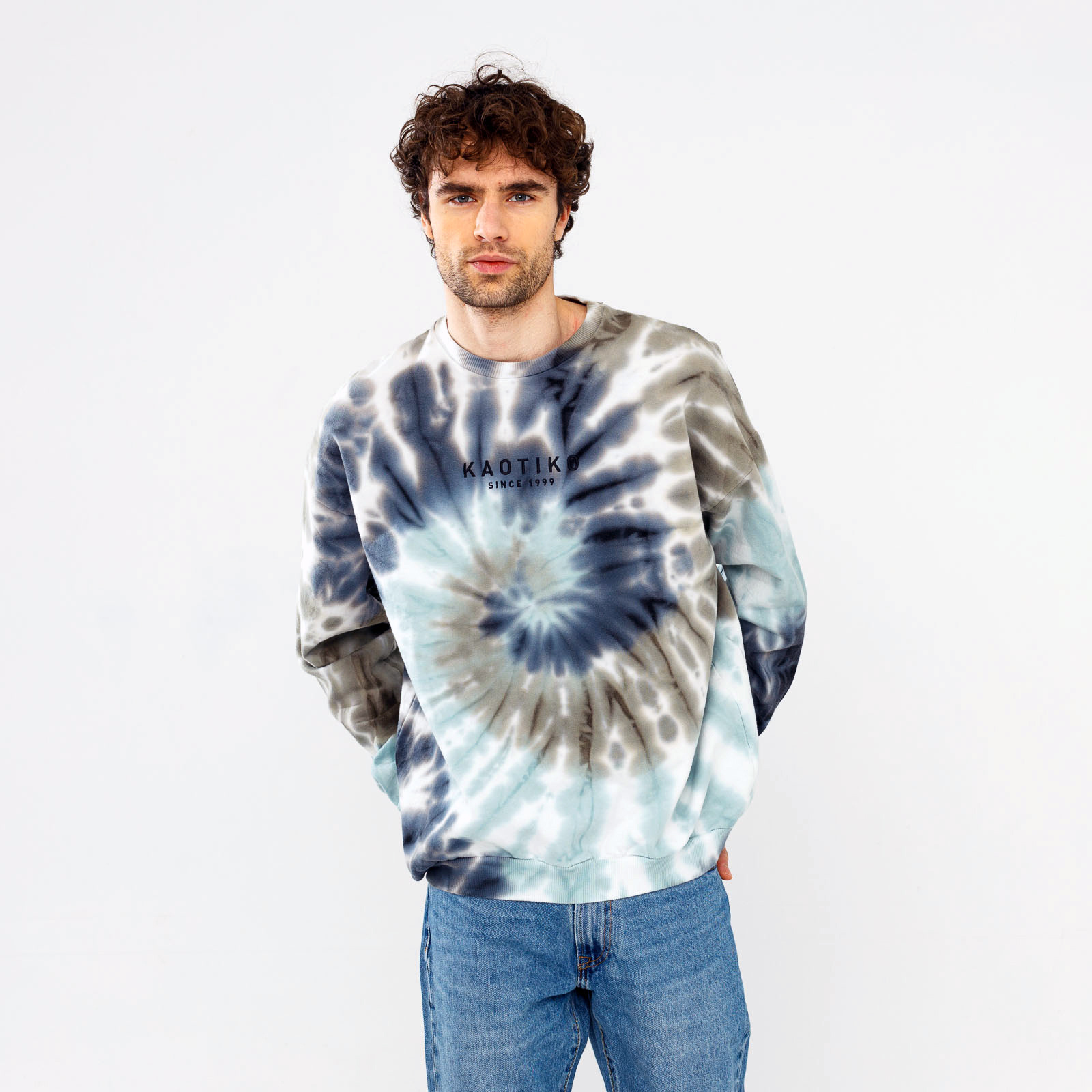 tie and dye sweatshirt