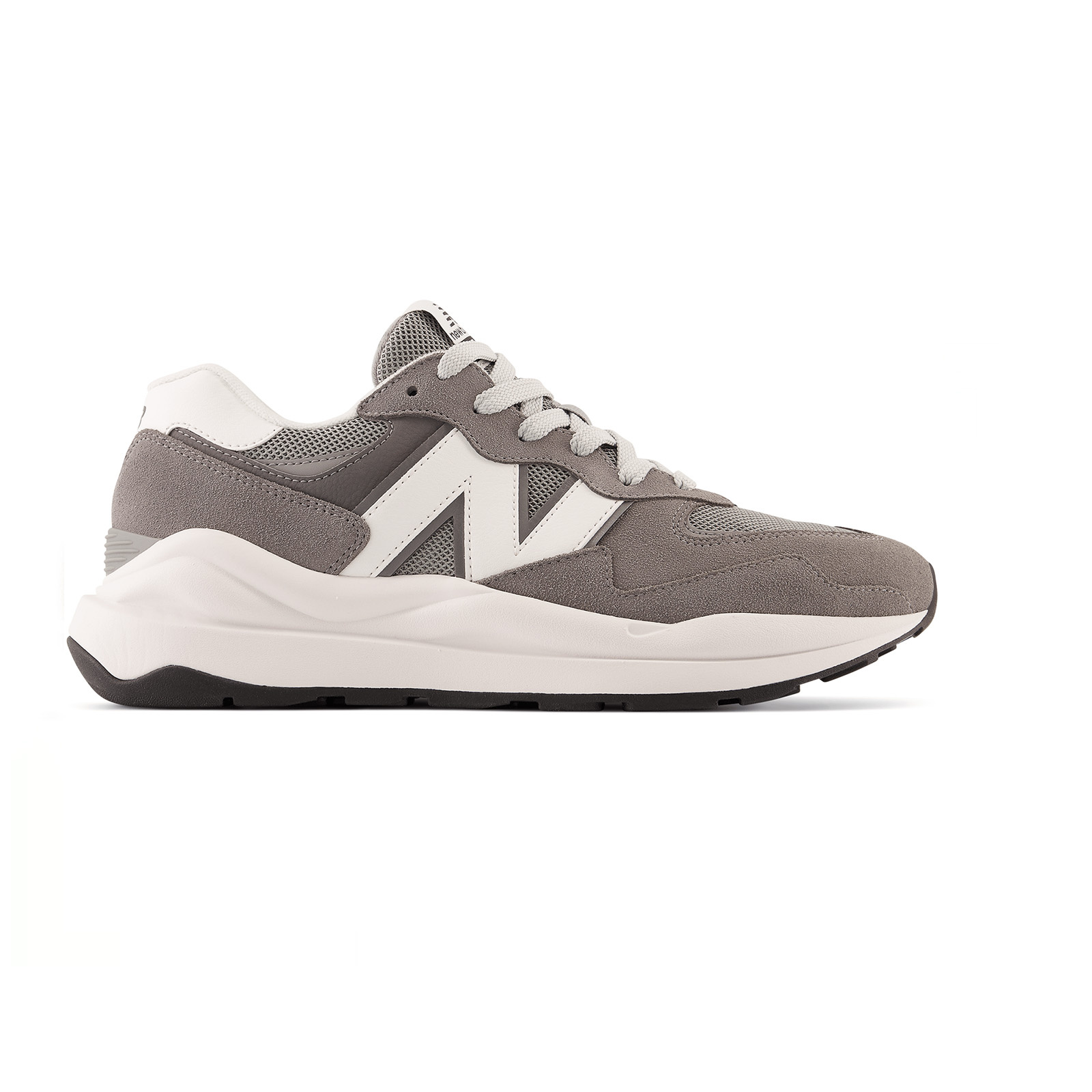 New Balance M5740VPB | Men \ Men's footwear \ Sneakers Men