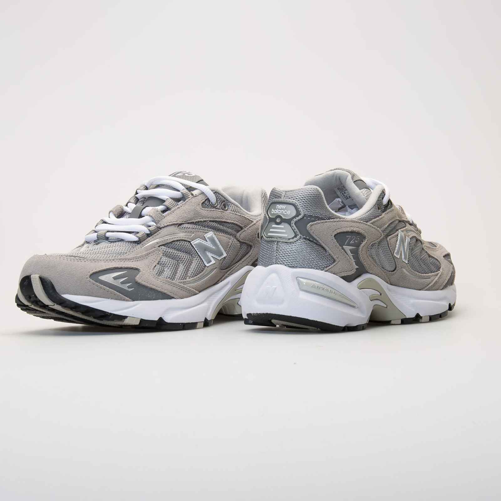 New Balance ML725P | Men \ Men's footwear \ Sneakers Men \ #Recommended ...