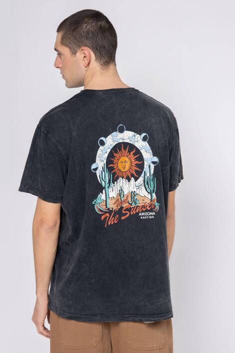 Kaotiko Black Sunset Washed T-shirt