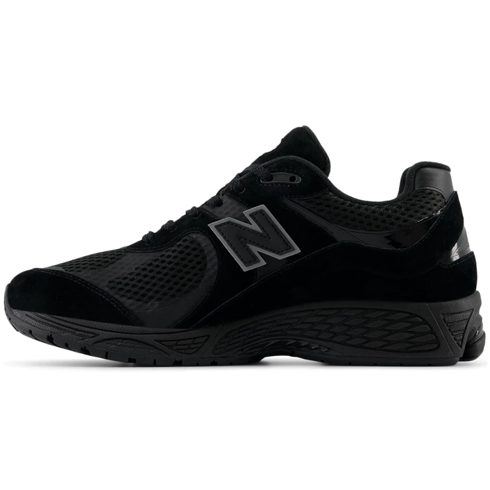 New Balance M2002WB