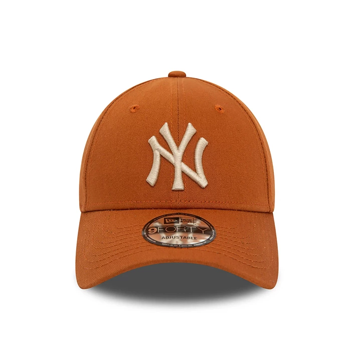 New Era New York Yankees League Essential Brown 9FORTY Adjustable Cap