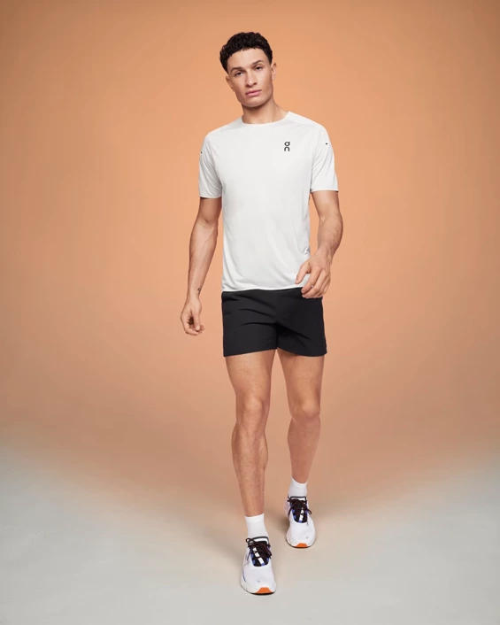 On Running ESSENTIAL SHORTS Black 1ME11520553