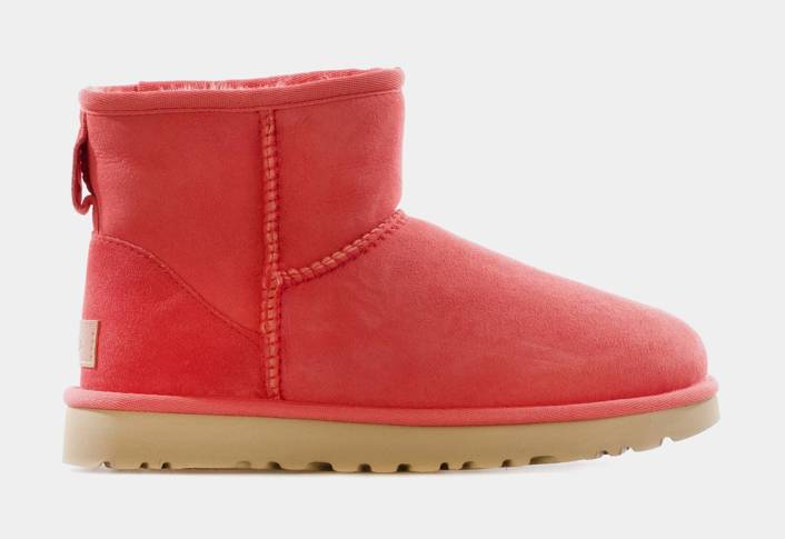 red classic uggs