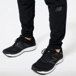 New Balance SPODNIE Q SPEED JOGGER MP23287BK