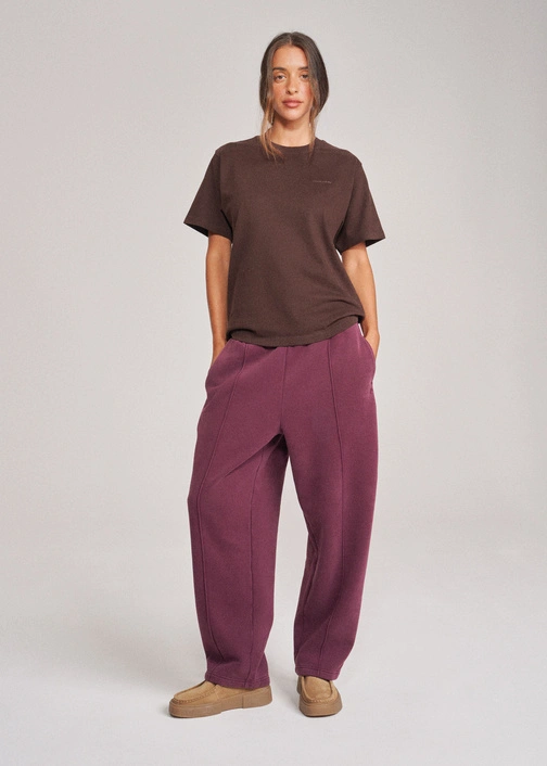 Coalition CLTN BAREL Women's T-shirt – chocolate