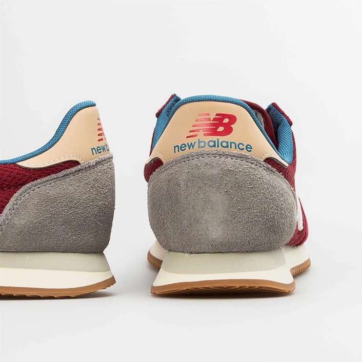 New Balance UL720YC