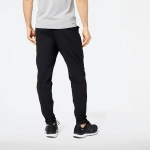New Balance SPODNIE Q SPEED JOGGER MP23287BK