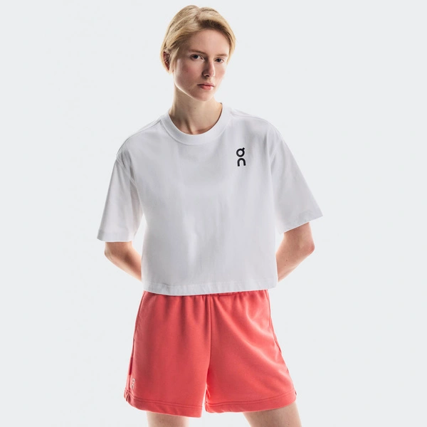 On Women's T-shirt Club Boxy-T White 1WF11120069