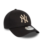 New Era New York Yankees League Essential Black 39THIRTY Stretch Fit Cap