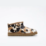 UGG W CLASSIC ULTRA MINI COW PRINT CHESTNUT