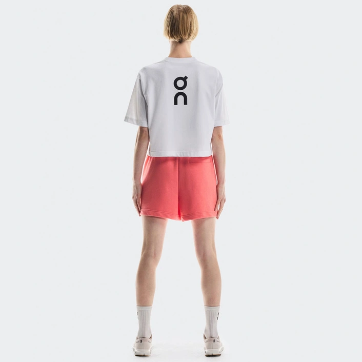 On Women's T-shirt Club Boxy-T White 1WF11120069