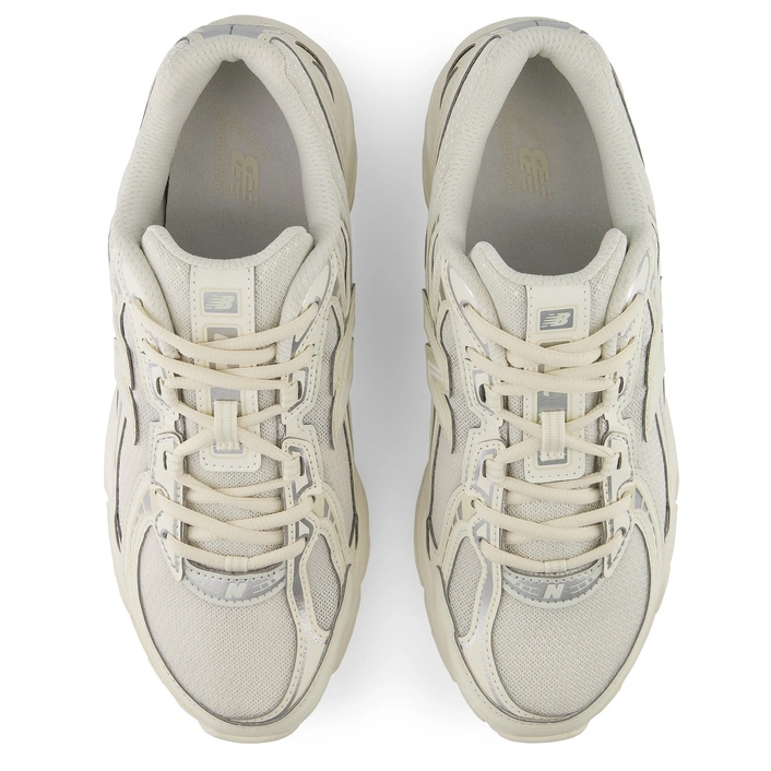 New Balance 740 U74071J Beige Sneakers
