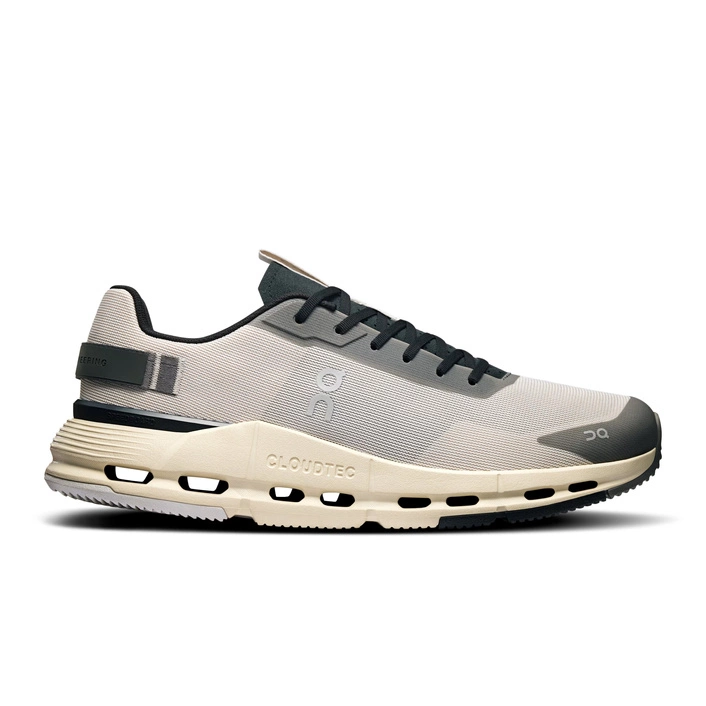 On Running CLOUDNOVA FORM 2 Pearl-Black 3ME30152325