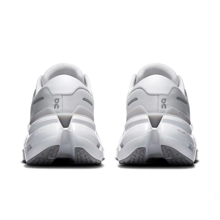 On CLOUDRUNNER 3 Frost-Glacier 3WG10051421