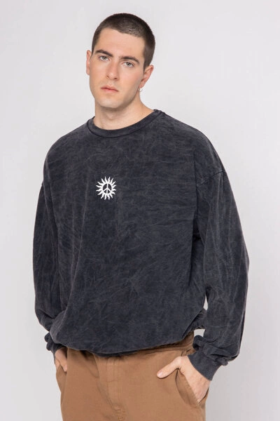 Kaotiko Black Celestial Disorder Washed Sweatshirt