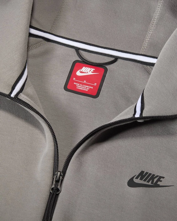 Nike Sportswear Tech Fleece Windrunner FB7921-014