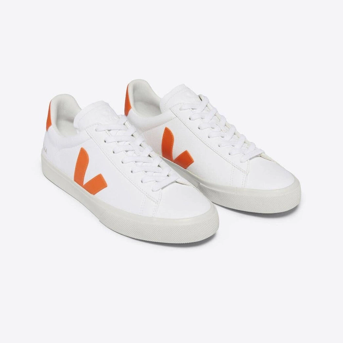 Veja CAMPO CHROMEFREE LEATHER WHITE FURY