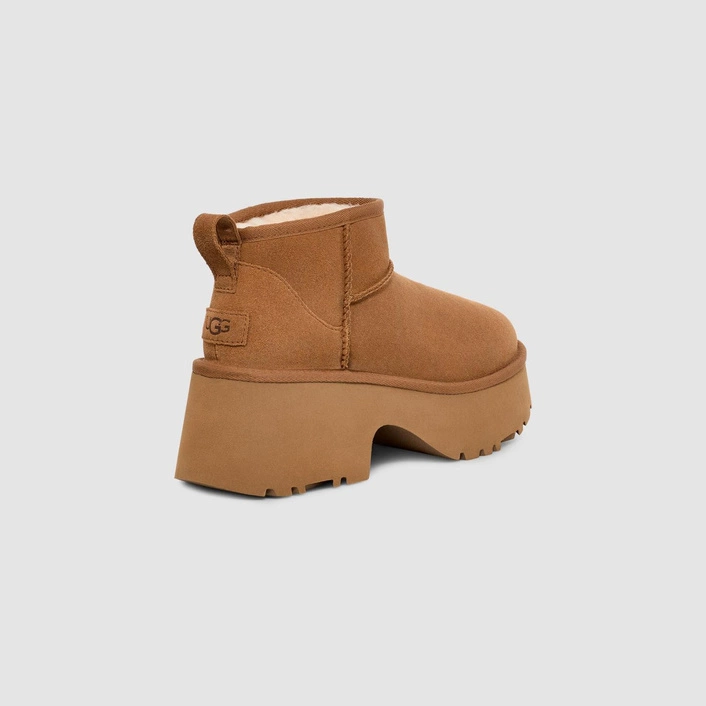 UGG W CLASSIC ULTRA MINI NEW HEIGHTS BOOT CHESTNUT